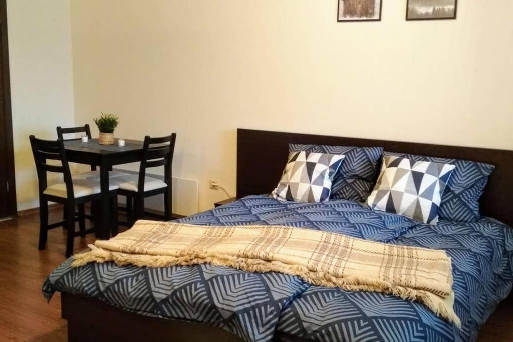 Sunny Studio Apartment - Few Steps From Gondola 반스코 외부 사진